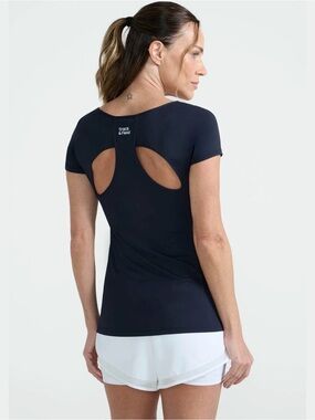 NWOT TRACK & FIELD Brazilian Activewear Thermodry Cutout Back Workout Top Size S